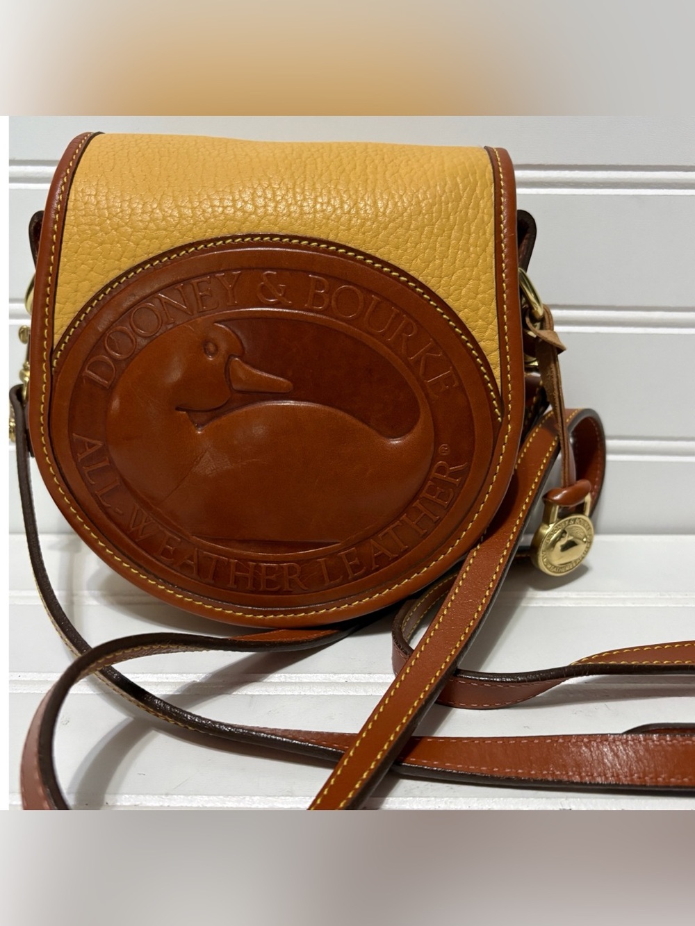 DOONEY & BOURKE Vintage Yellow AWL Leather Big Duck Small Crossbody Shoulder Bag